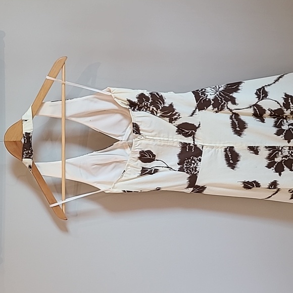 Cute halter dress - Picture 6 of 10